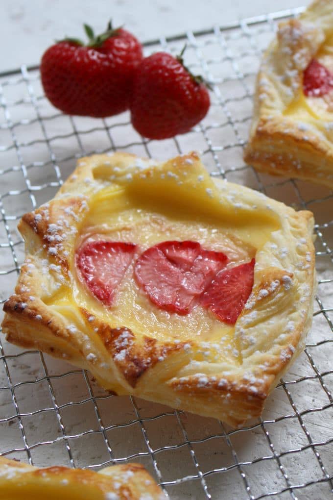 Blätterteig-Pudding-Teilchen - Kinder, kommt essen!