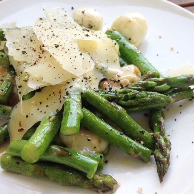 Spargel mit Käse