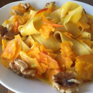 Pasta mit karamellisiertem Kürbis