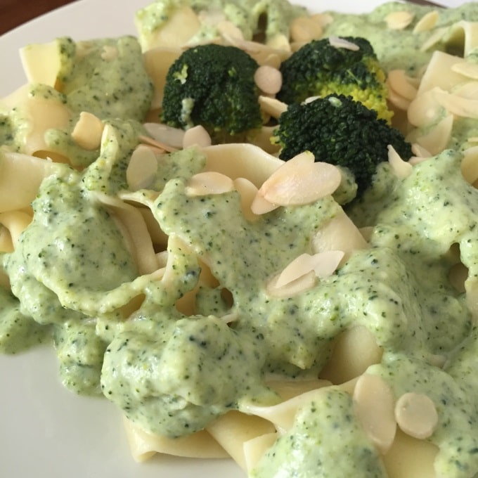 Pasta mit Brokkoli-Sahne-Soße - schnelles Rezept