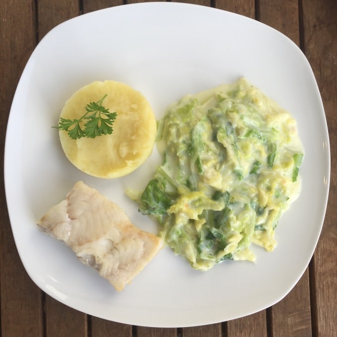 Rahmwirsing mit Fisch und Kartoffelstampf - Kinder, kommt essen!