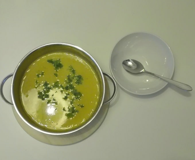 Apfel-Curry-Creme-Suppe (Gastbeitrag von Fingerwerk) - Kinder, kommt essen!