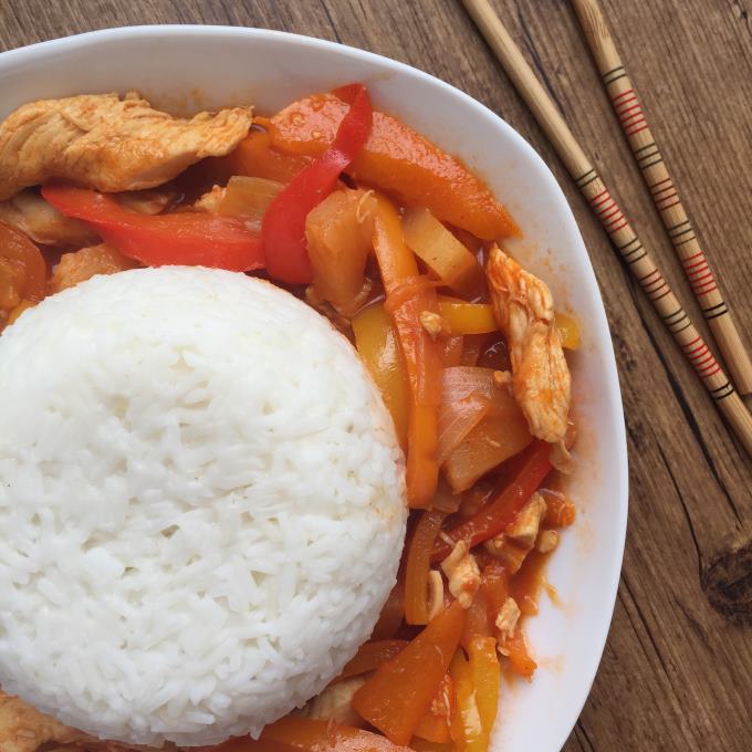 Hähnchen süß-sauer mit Reis - Kinder, kommt essen!