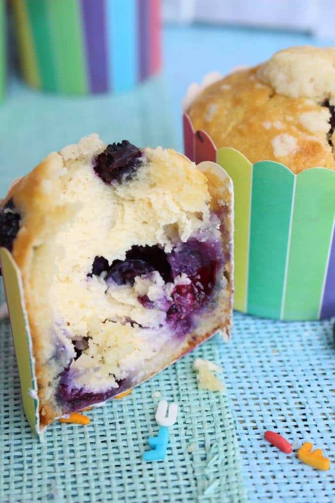 blueberry-cheesecake-muffins-5