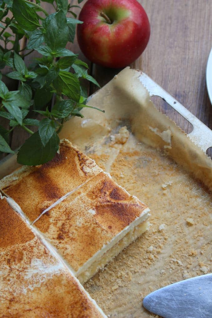 🍎 Apfelmuskuchen vom Blech - einfaches und schnelles Rezept