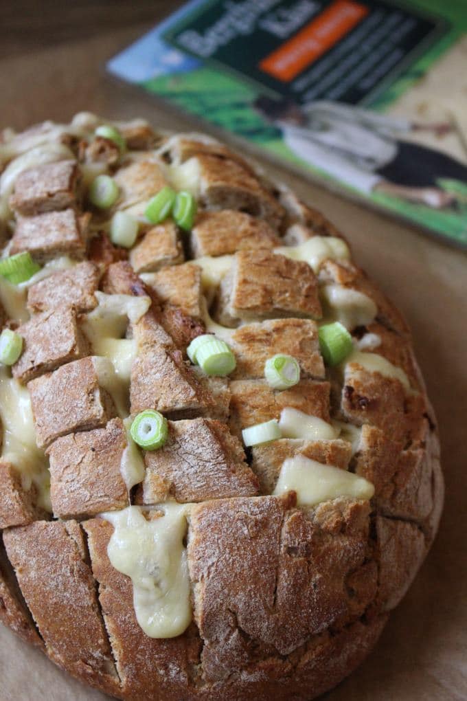 Kreative Brotzeit mit Bergader Käse (Werbung)