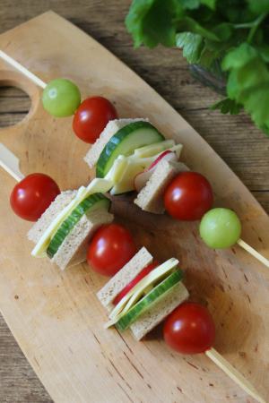 Kreative Brotzeit mit Bergader Käse (Werbung)