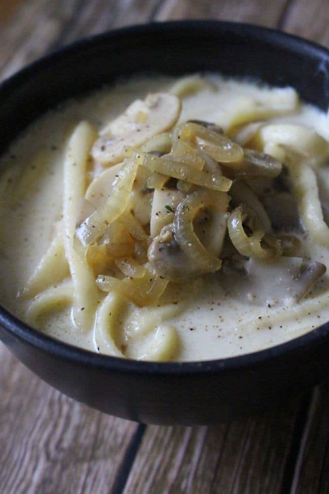 Champignon-Spätzle-Suppe