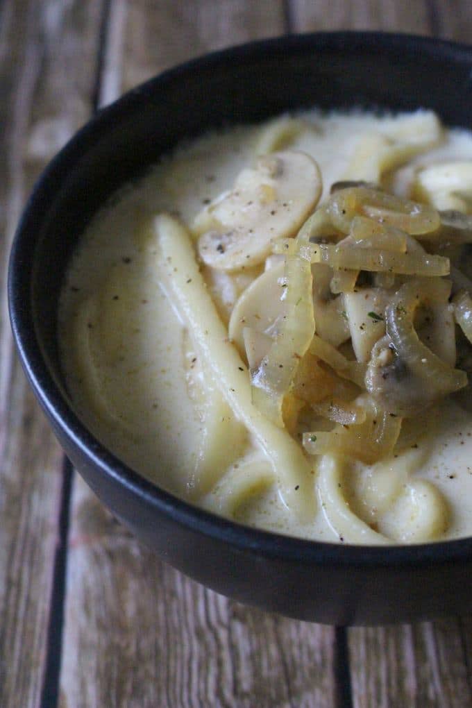 Champignon-Spätzle-Suppe