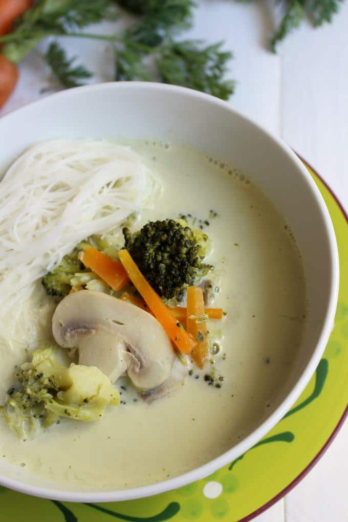 Brokkolisuppe "Asia"