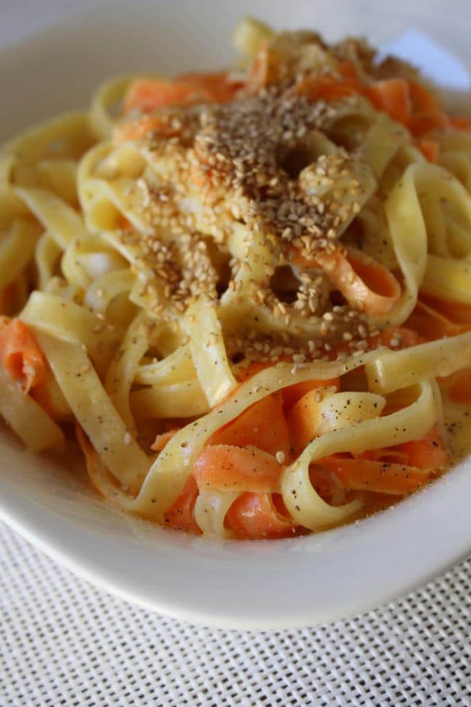 Pasta mit karamellisierten Möhren - Kinder, kommt essen!