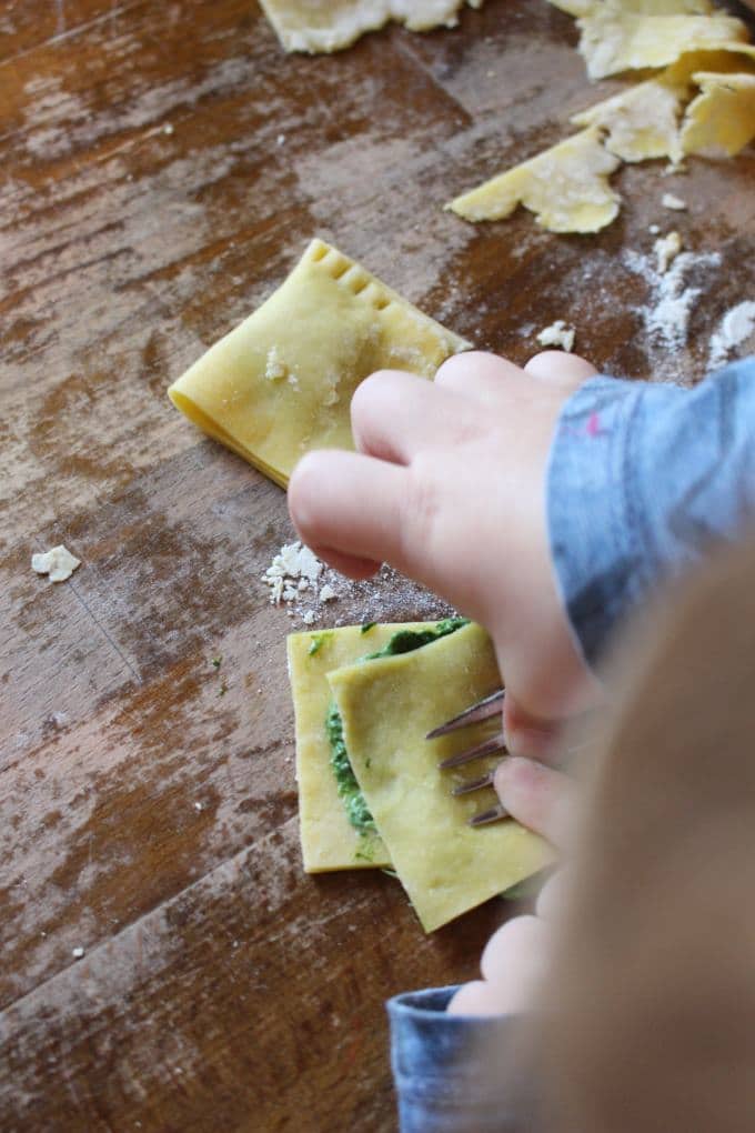 Ravioli mit Spinat-Frischkäse-Füllung