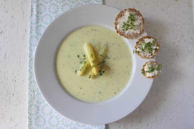 Spargelsuppe mit Frischkäse (Suppenmittwoch im April)