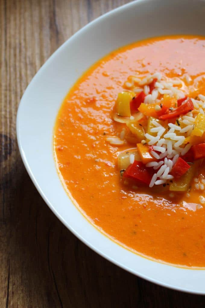 Paprikacremesuppe mit Reis - Kinder, kommt essen!