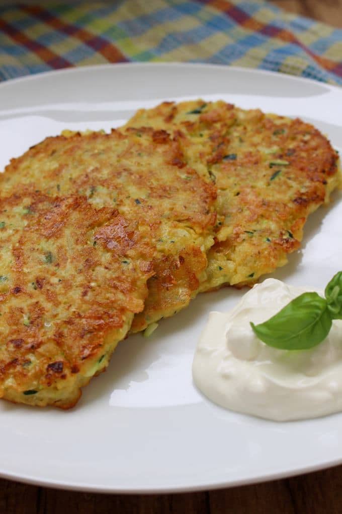 Kartoffel-Zucchini-Puffer mit Käse - Kinder, kommt essen!