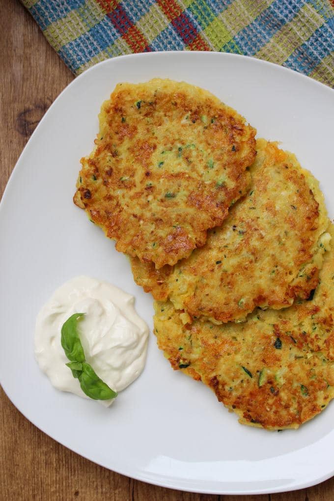 Kartoffel-Zucchini-Puffer mit Käse