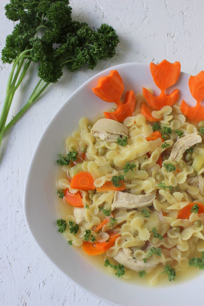 Schnelle Hühnersuppe (Suppenmittwoch im Juni)