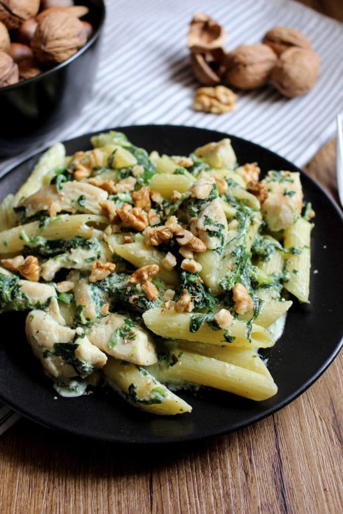 Penne Spinat Hähnchen Walnuss (4) - Kinder, kommt essen!