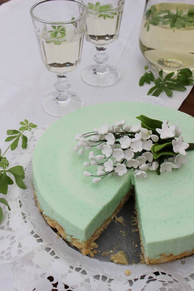 Waldmeister-Frischkäse-Torte