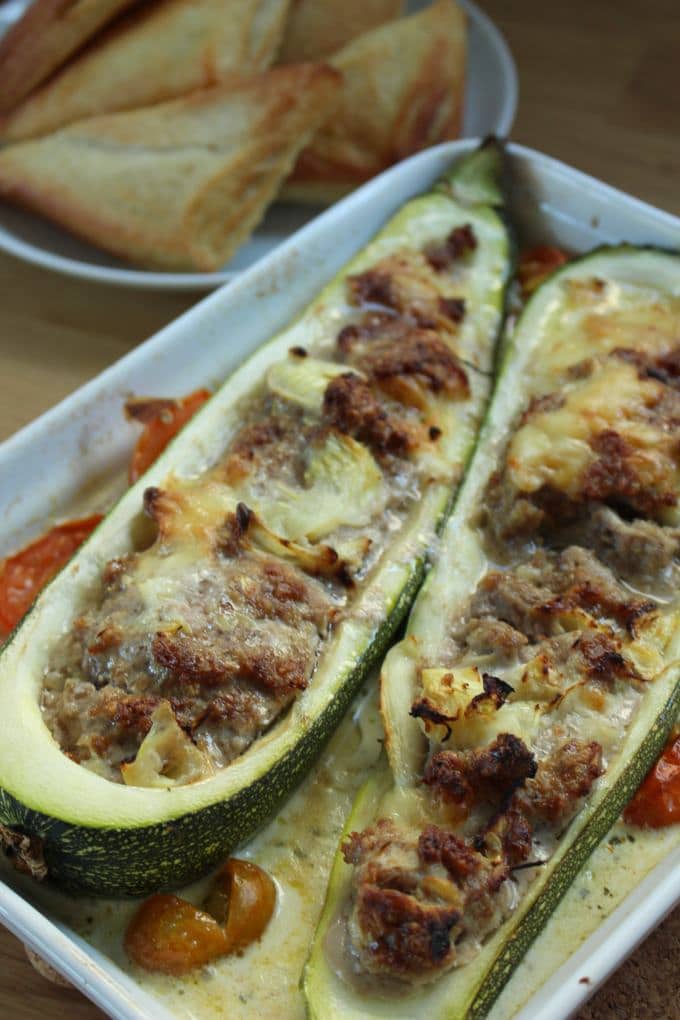 Gefüllte Zucchini