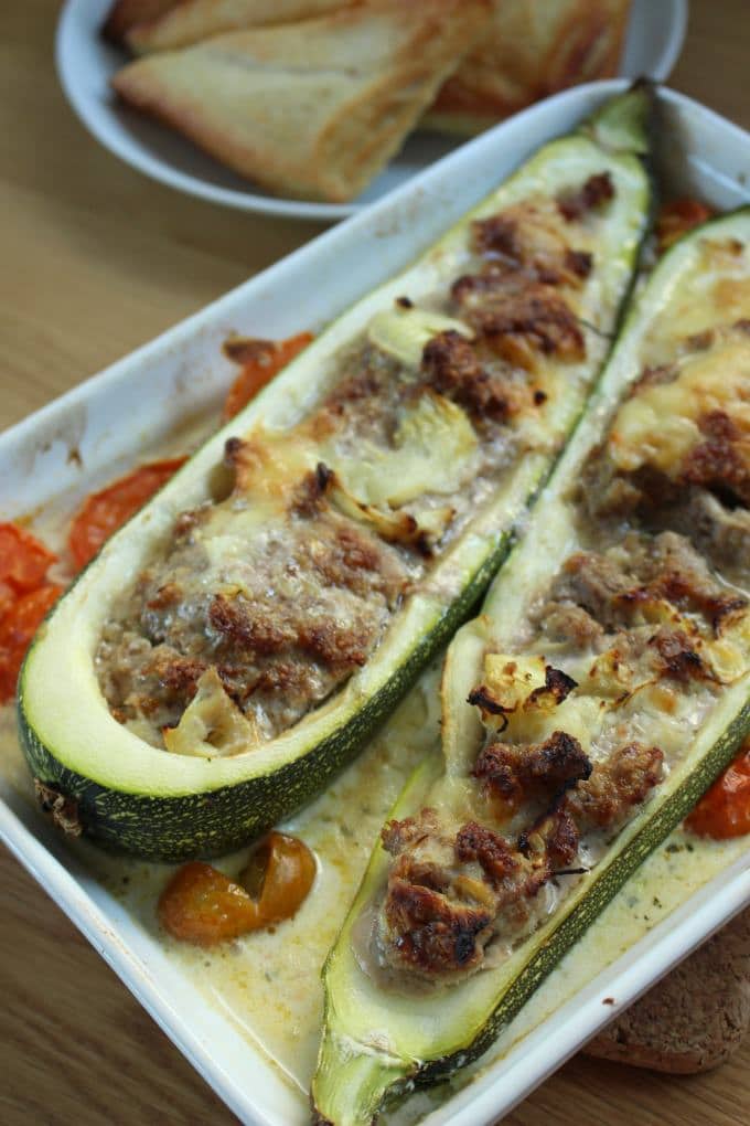 Gefüllte Zucchini