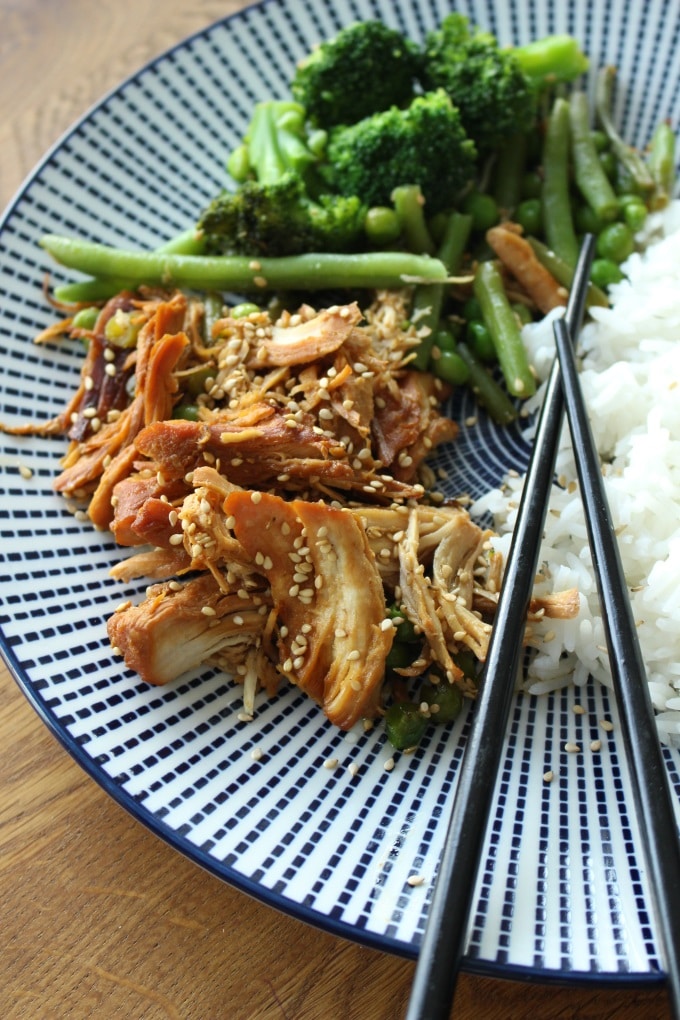 Pulled Teriyaki Chicken mit Tiefkühlgemüse (Werbung)