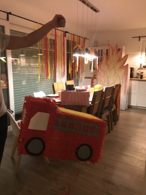 Wir feiern eine Feuerwehr-Geburtstagsparty