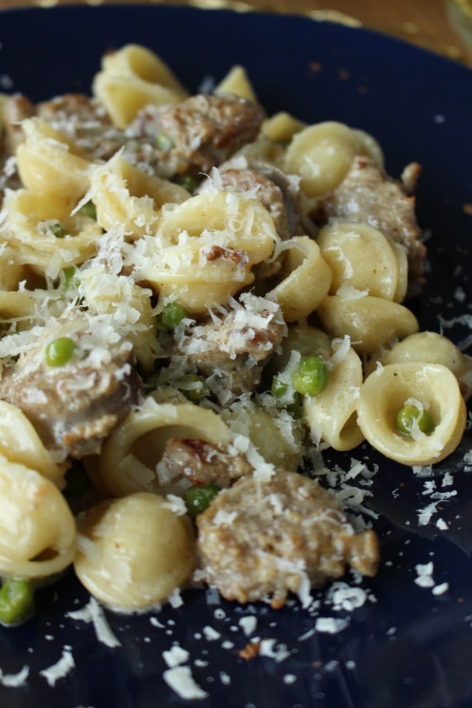 Orecchiette mit Bratwurst in (Weißwein-)Sahne-Soße