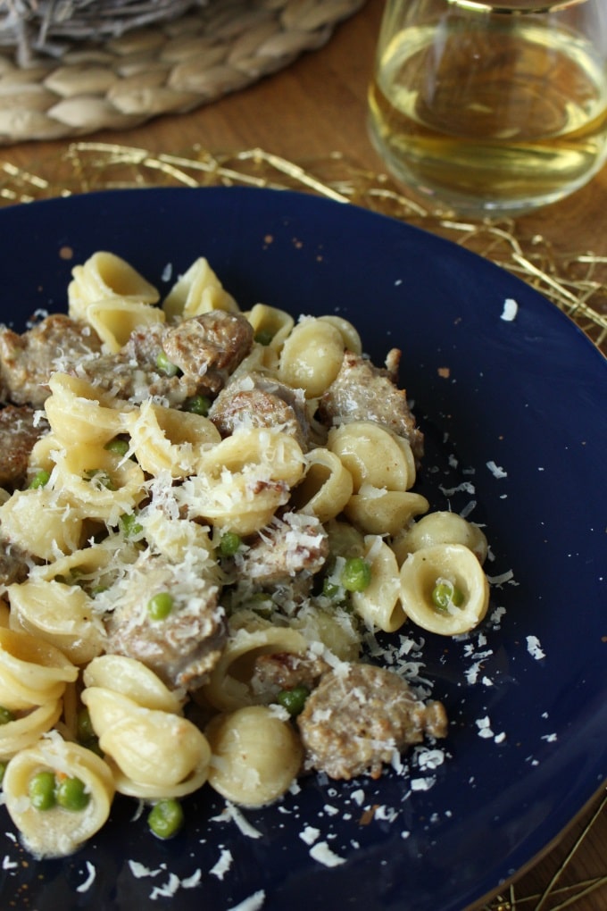 Orecchiette mit Bratwurst in (Weißwein-)Sahne-Soße