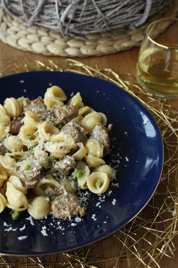 Orecchiette mit Bratwurst in (Weißwein-)Sahne-Soße