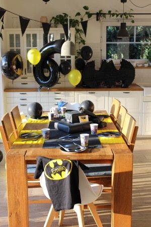 Wir feiern eine Batman-Geburtstagsparty