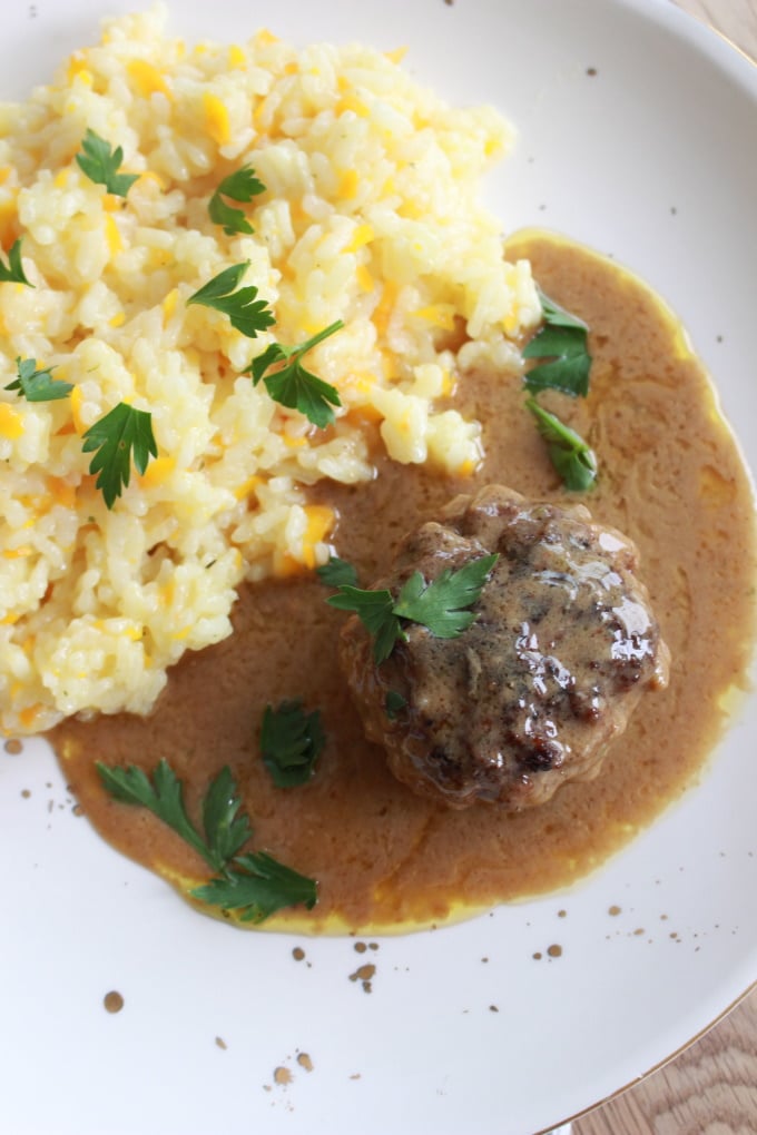 Rahm-Frikadellen mit Möhrenrisotto