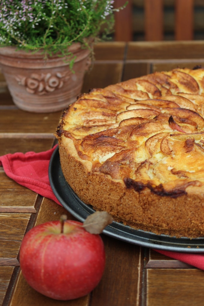 Den Herbst begrüßen mit einem saftigen Apfel-Quark-Kuchen