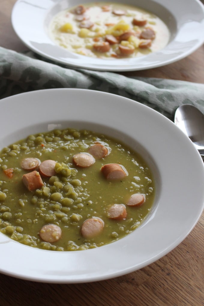 Klassische Erbsensuppe