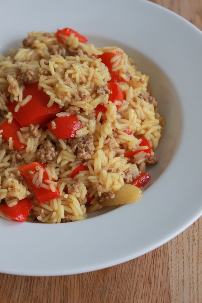 Paprika-Reis-Pfanne mit Hackfleisch - Kinder, kommt essen!