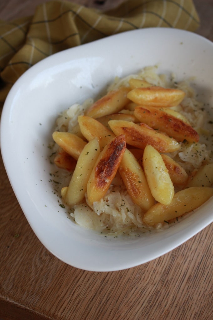 Schupfnudeln auf süßem Sauerkraut