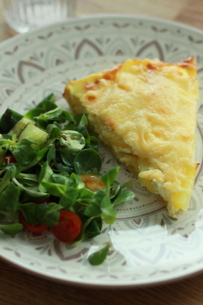 Schmackhafte Kartoffel-Quiche für die ganze Familie