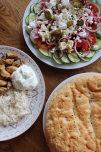 Hähnchen-Gyros mit Bauernsalat