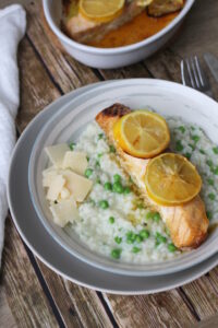 Zitronen-Lachs auf Erbsenrisotto