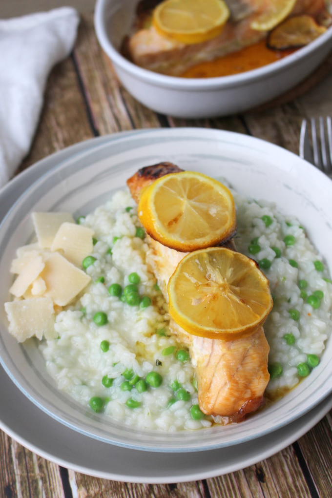 Zitronen-Lachs auf Erbsenrisotto