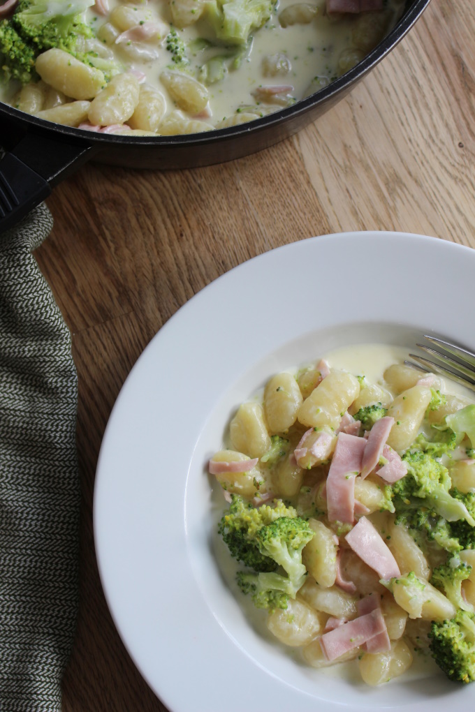 Gnocchi in Brokkoli-Schinken-Sahne-Sauce
