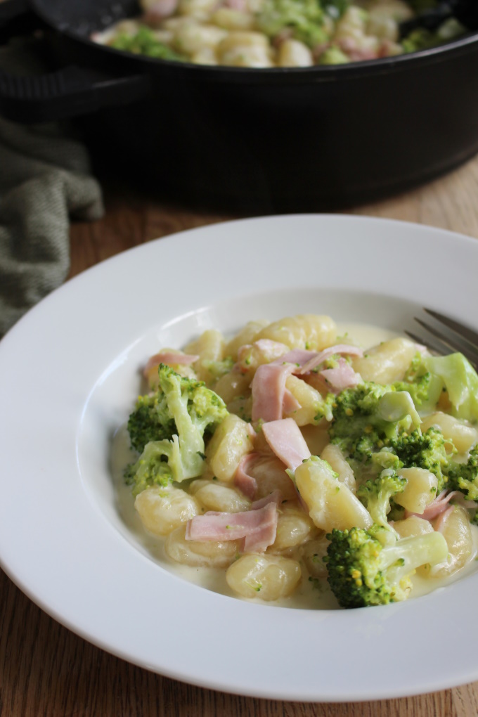 Gnocchi in Brokkoli-Schinken-Sahne-Sauce