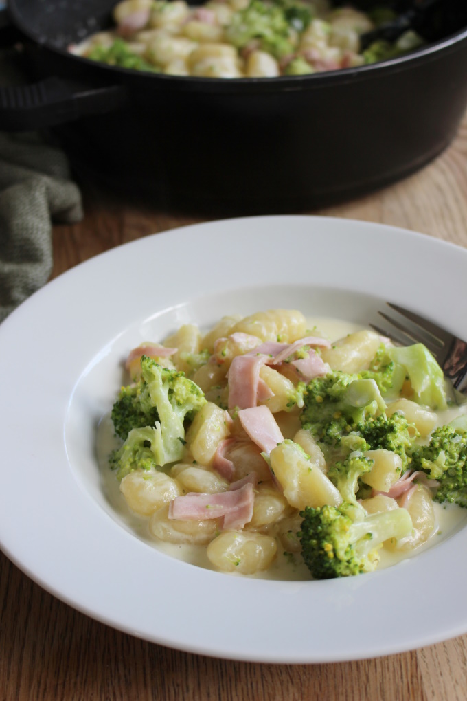 Gnocchi in Brokkoli-Schinken-Sahne-Sauce