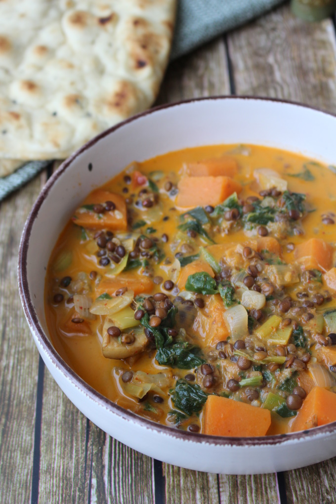 Curry-Linsen-Suppe