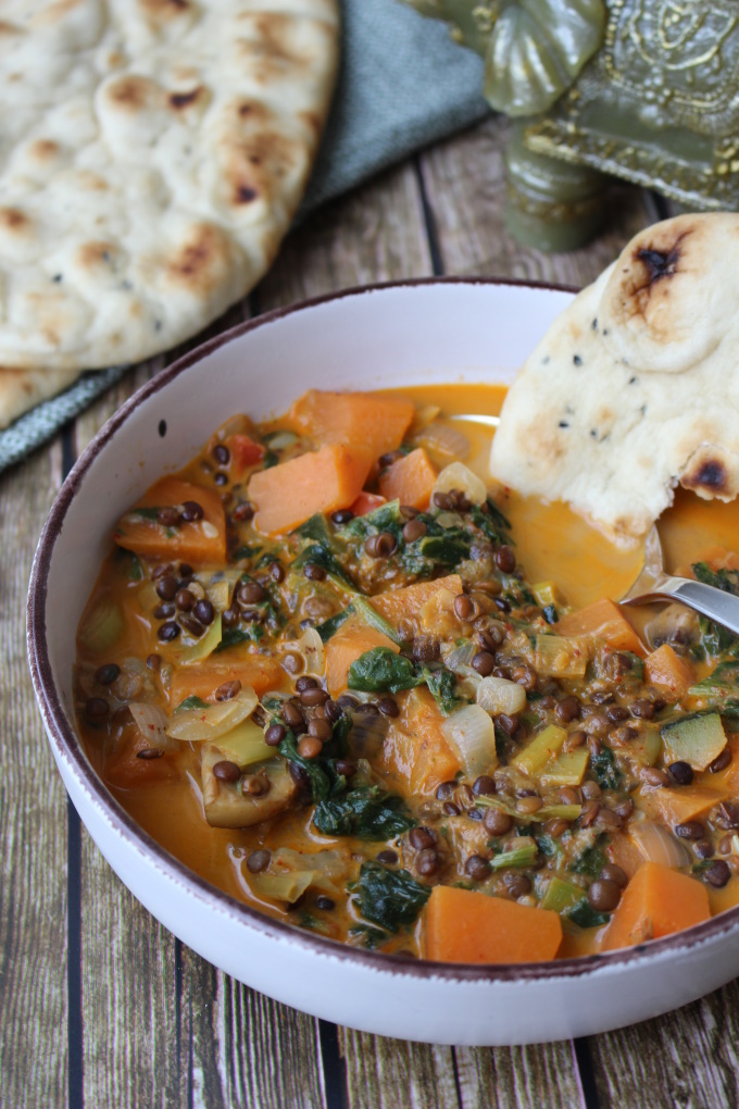 Curry-Linsen-Suppe