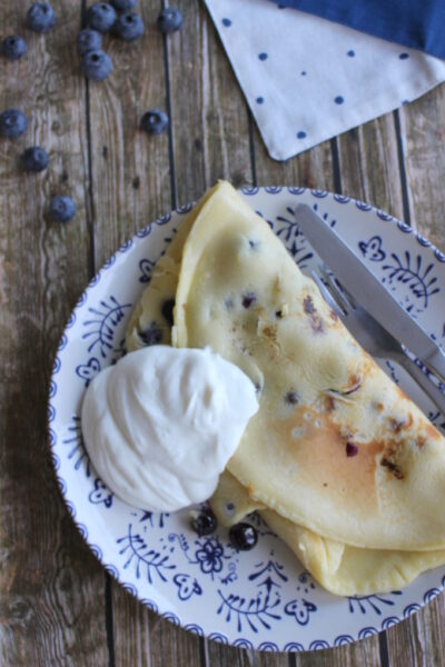 Blaubeerpfannkuchen - schnelles Rezept für 4 Personen Blaubeerpfannkuchen - schnelles Rezept für 4 Personen
