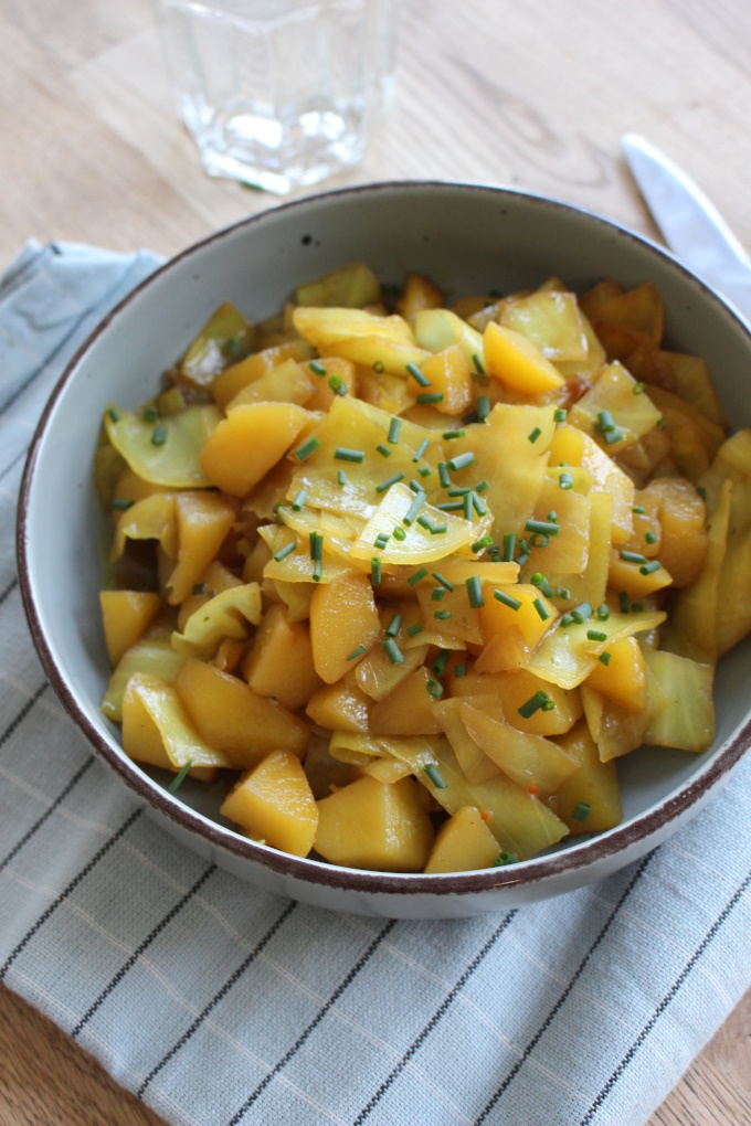 Asiatische Kartoffel-Weißkohl-Pfanne